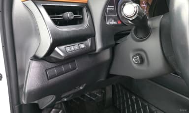 UX250h