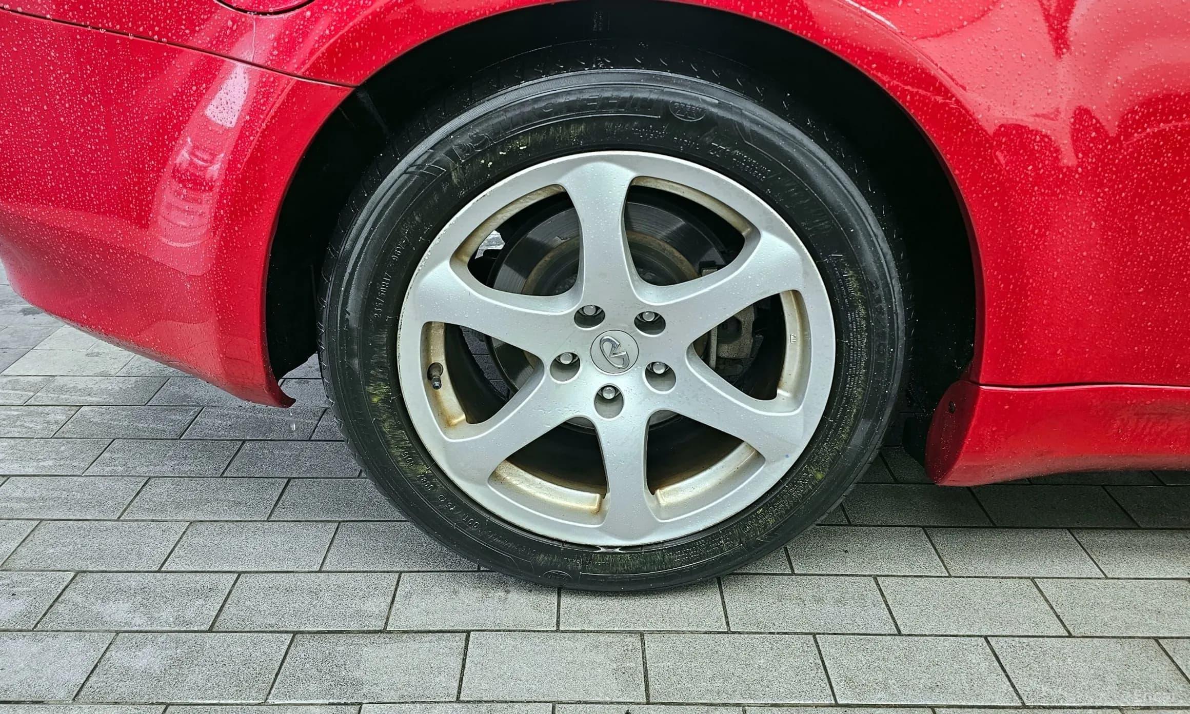 G35