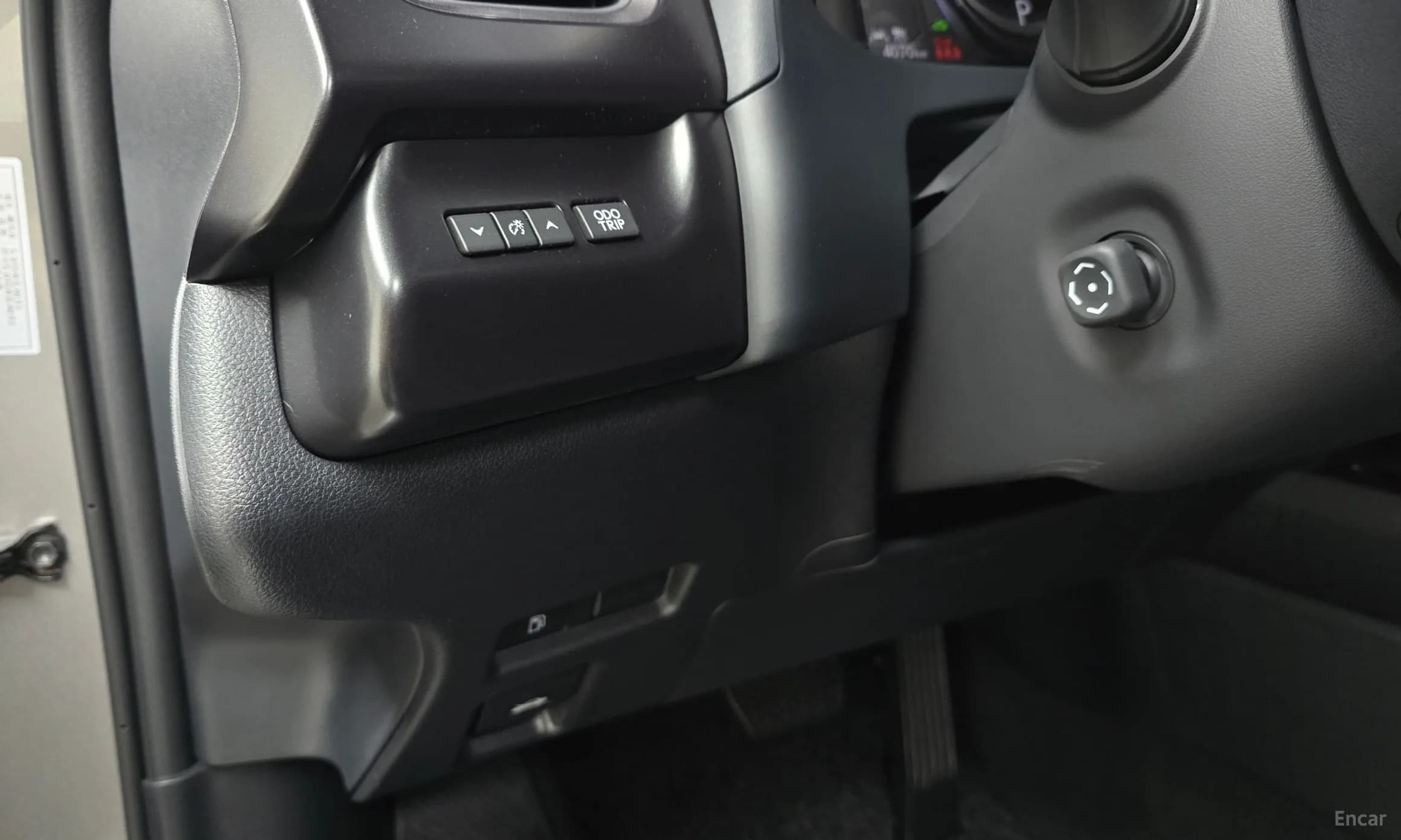 UX300h