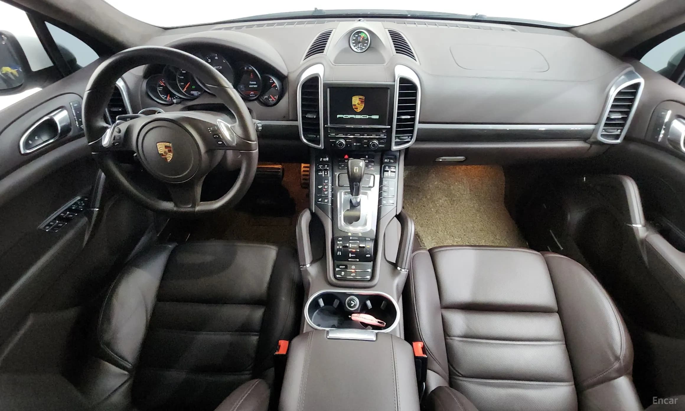 New Cayenne