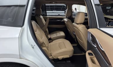 XT6