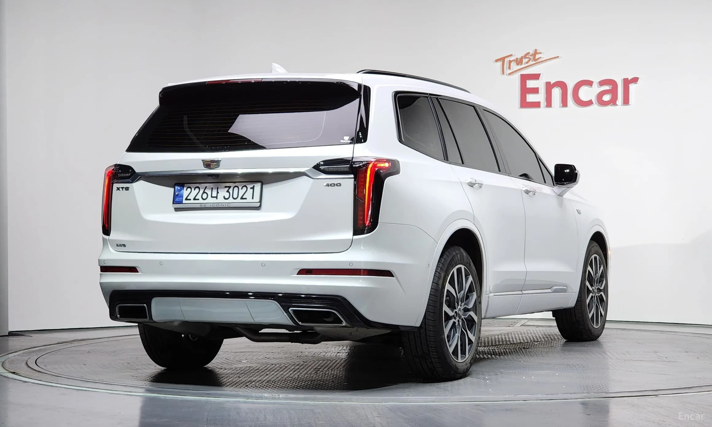 XT6