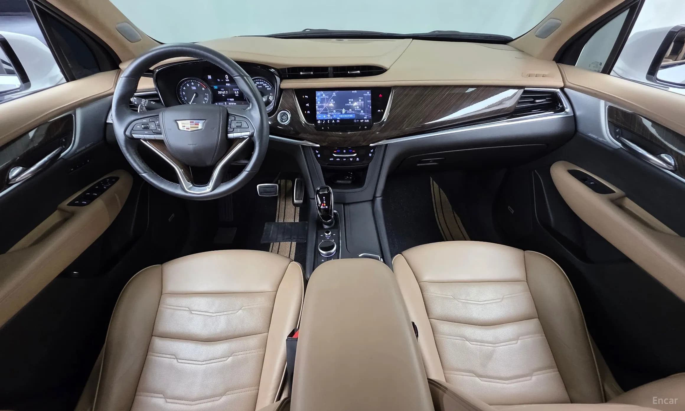 XT6