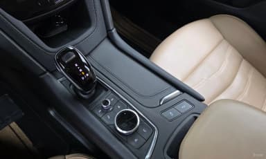XT6