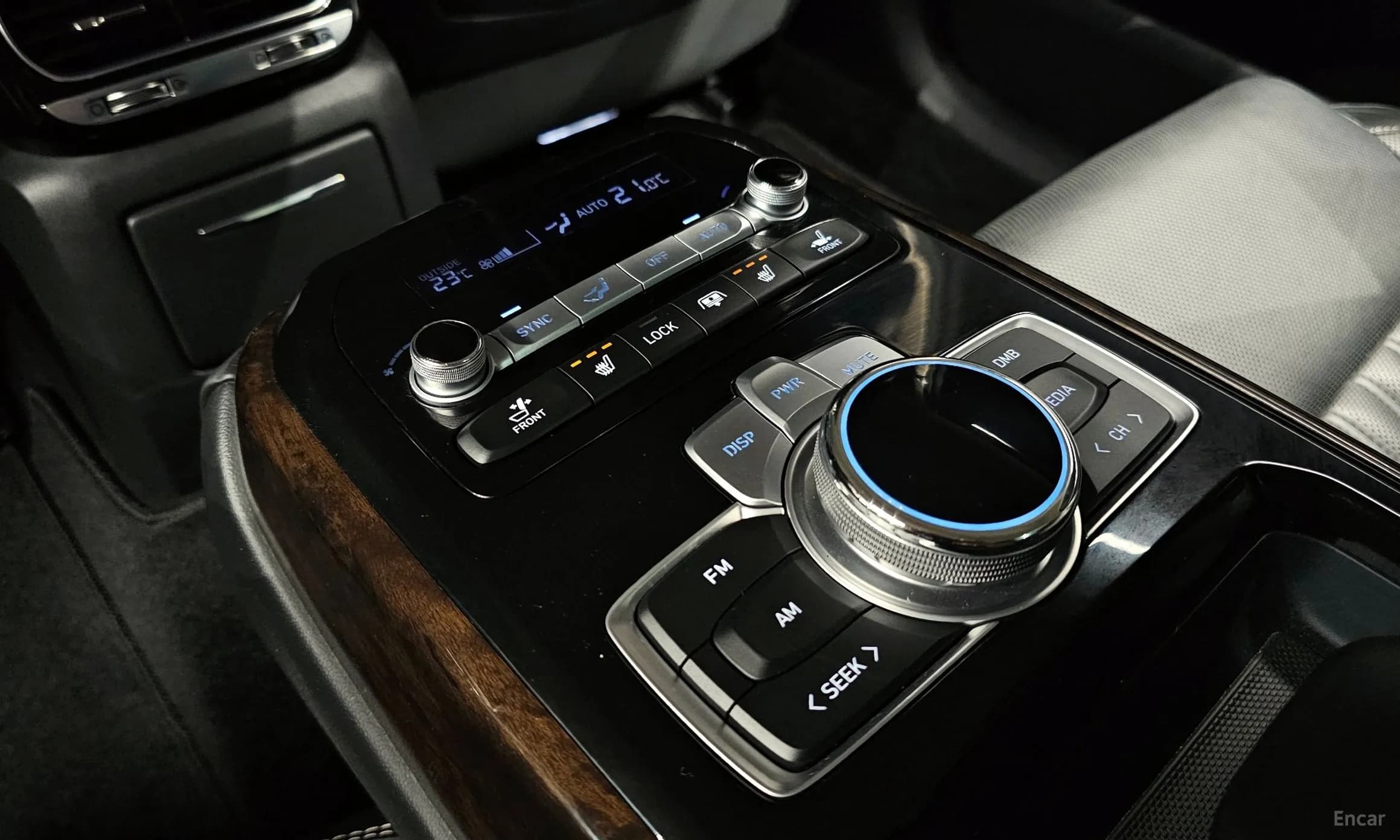 G90