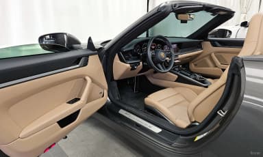 911 (992)