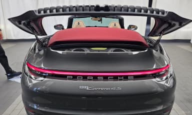 911 (992)