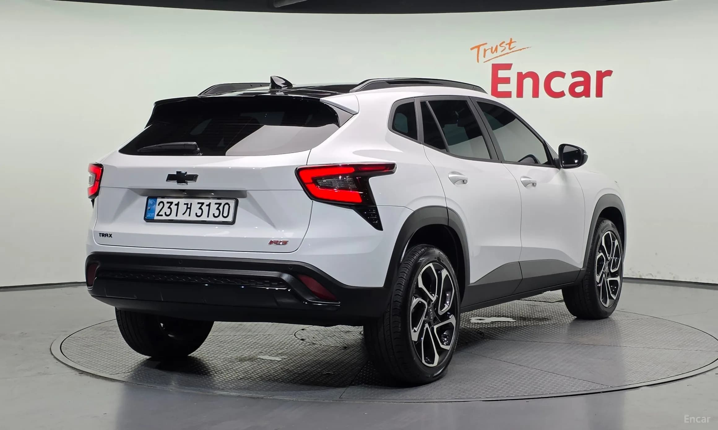 Trax Crossover
