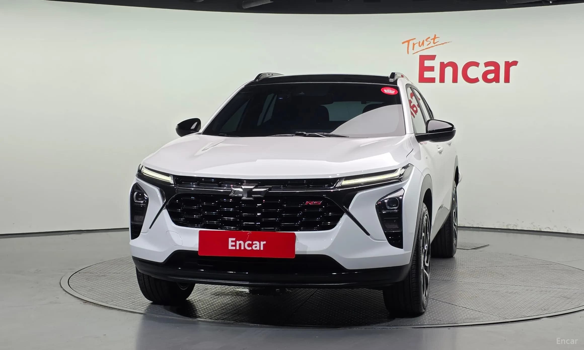 Trax Crossover