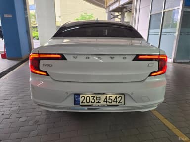 S90