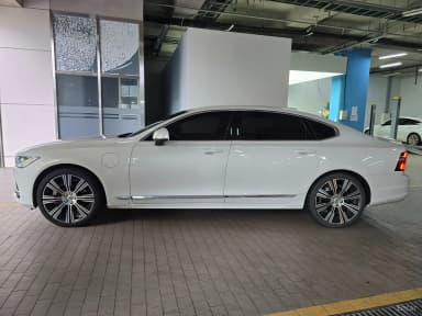 S90