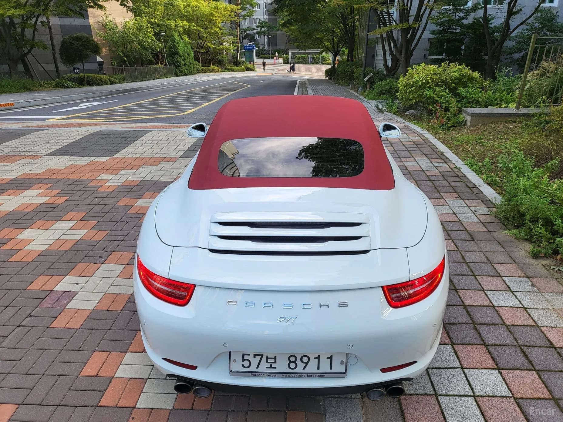 910