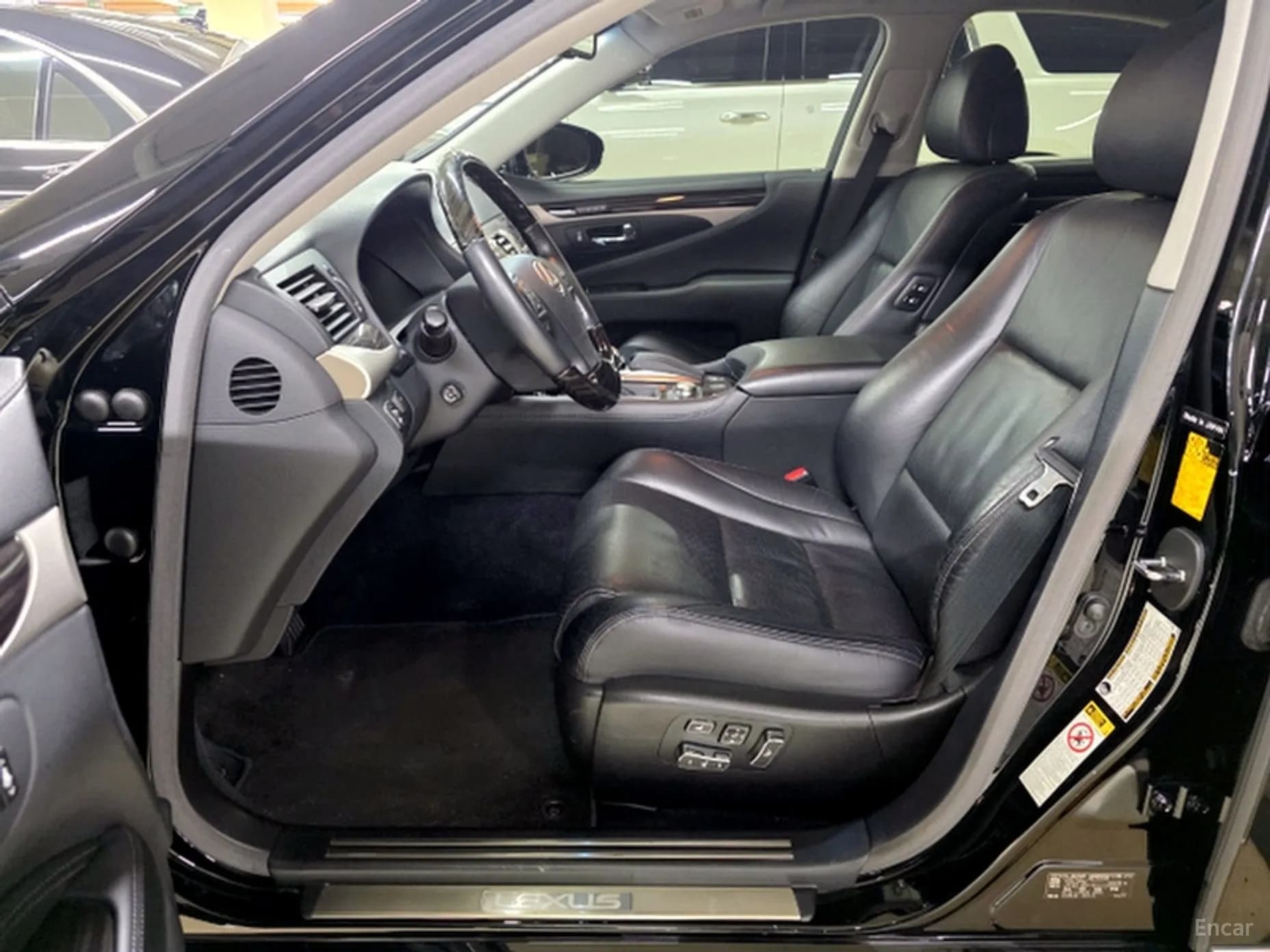 LS460