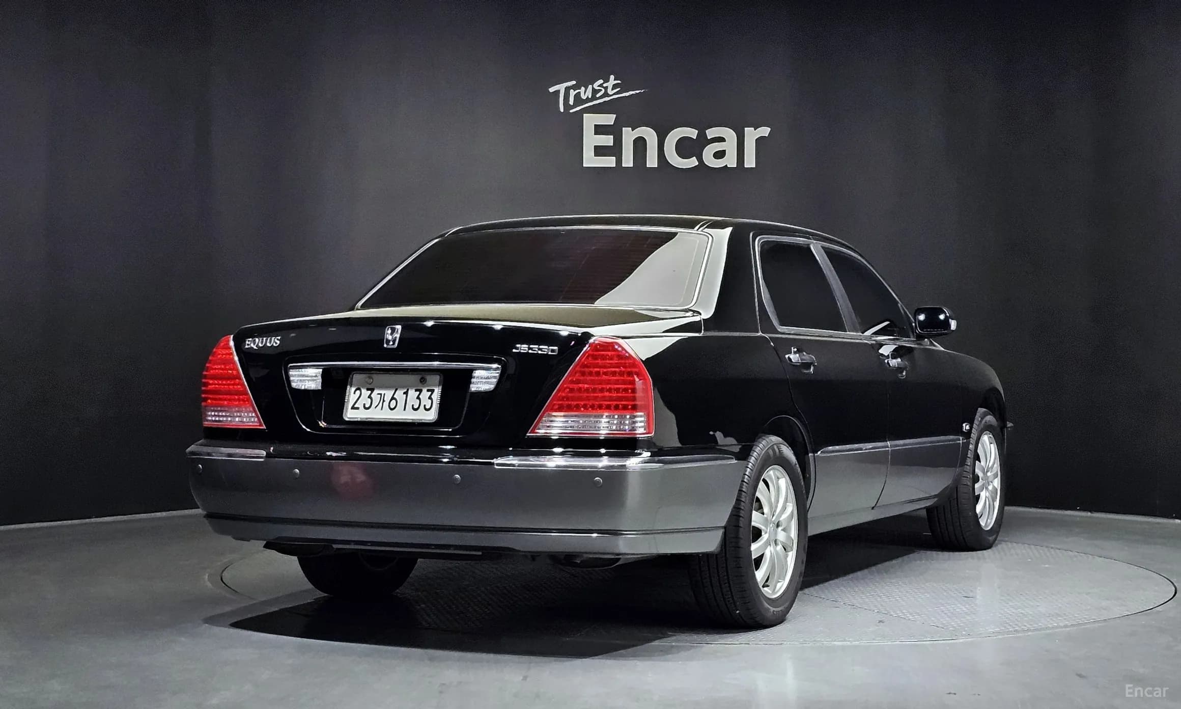 Hyundai Equus