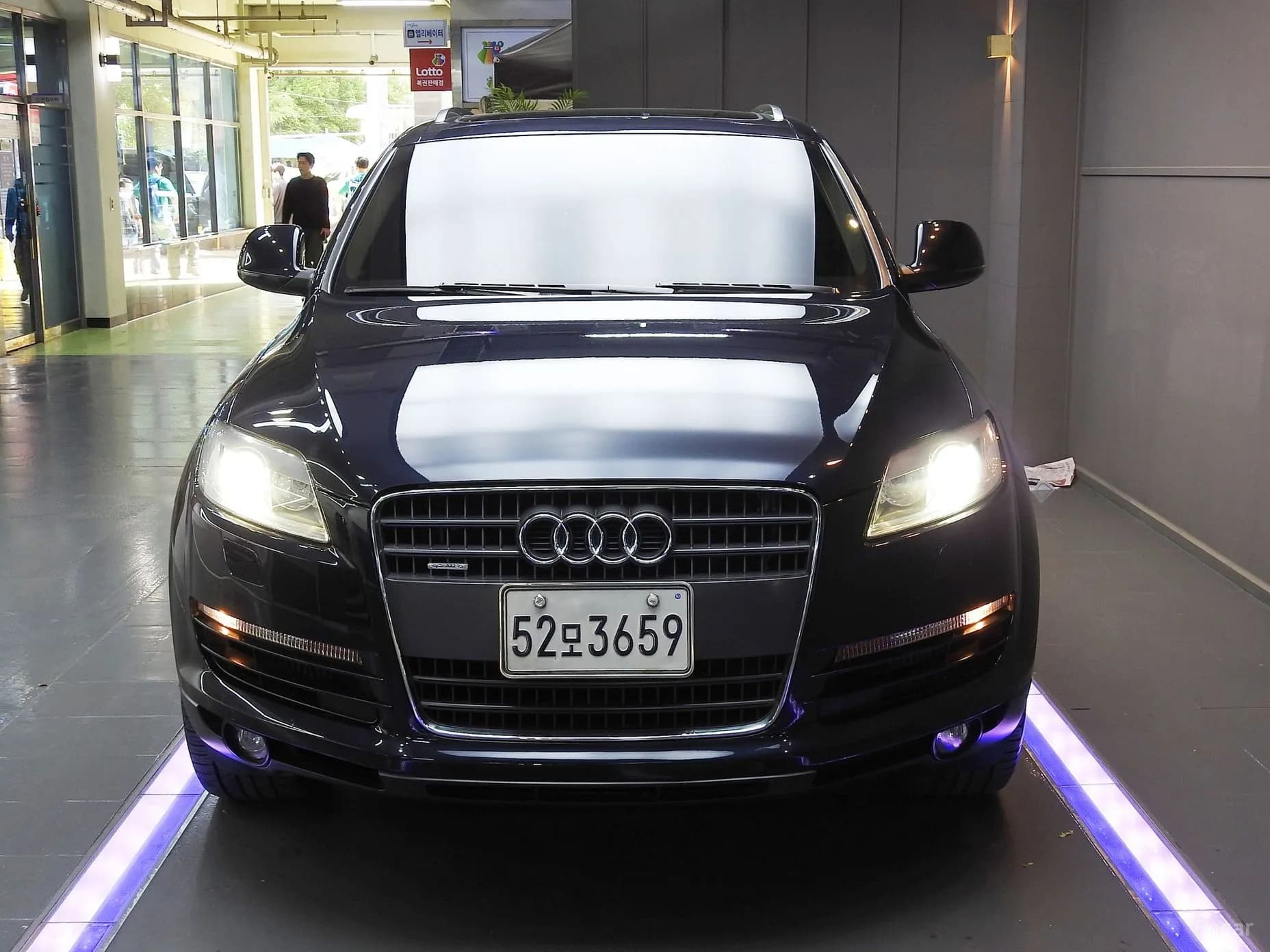 Q7