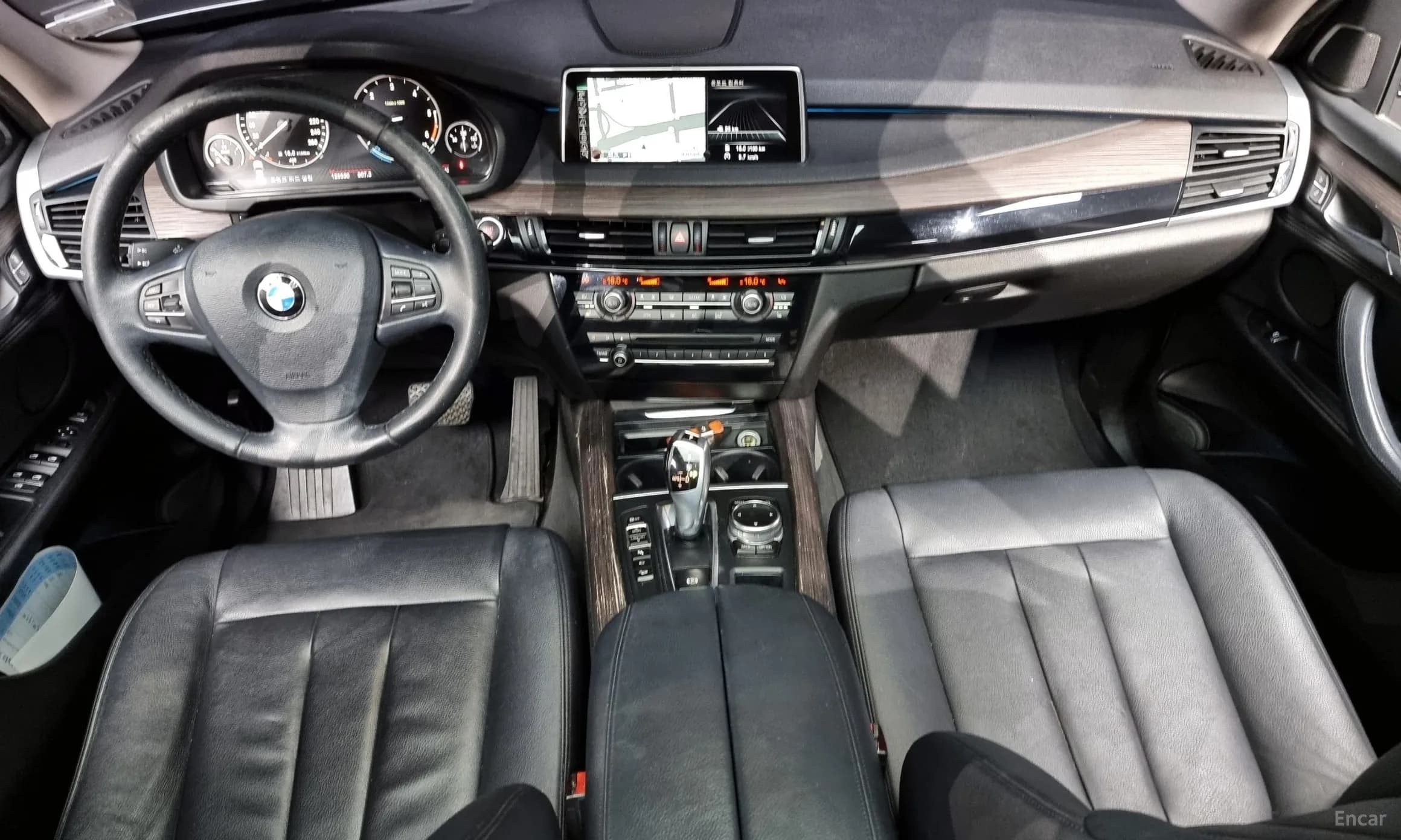 X5 (F15)