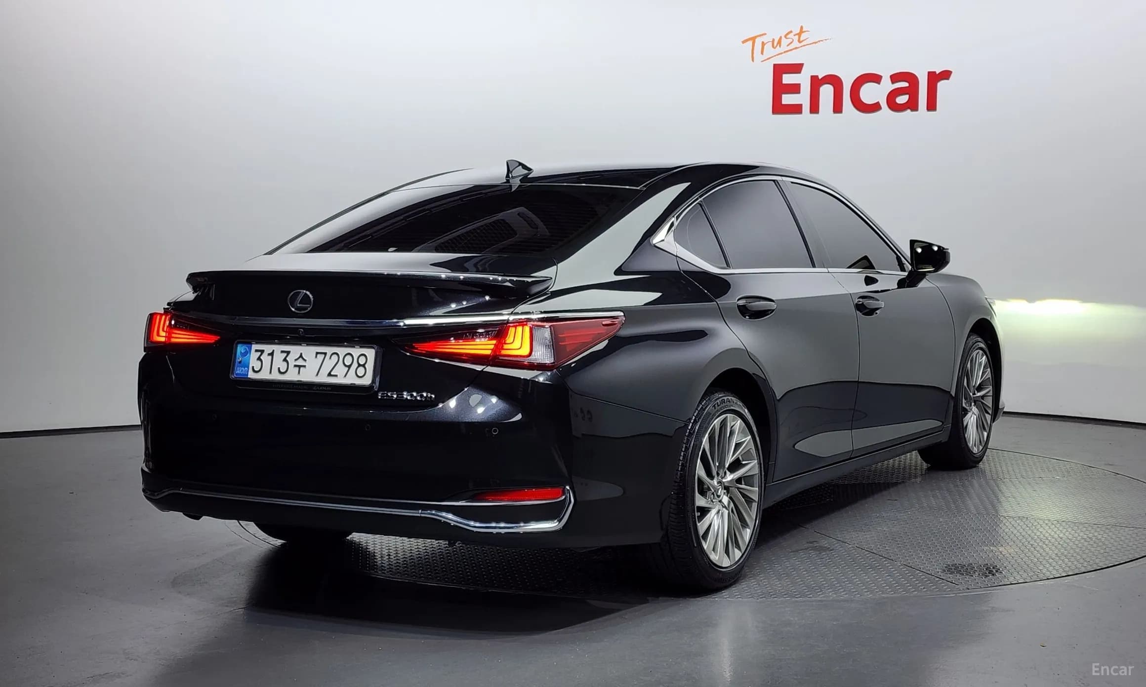 ES300h 7th Generation