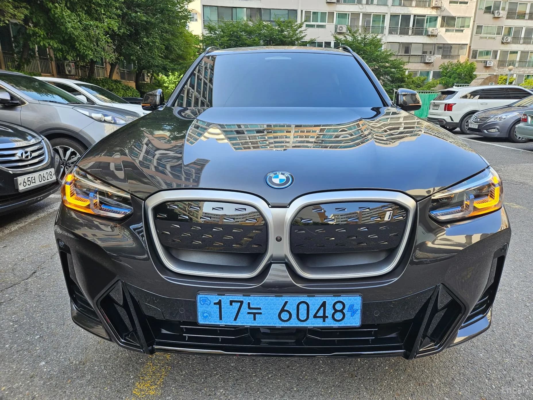 iX3