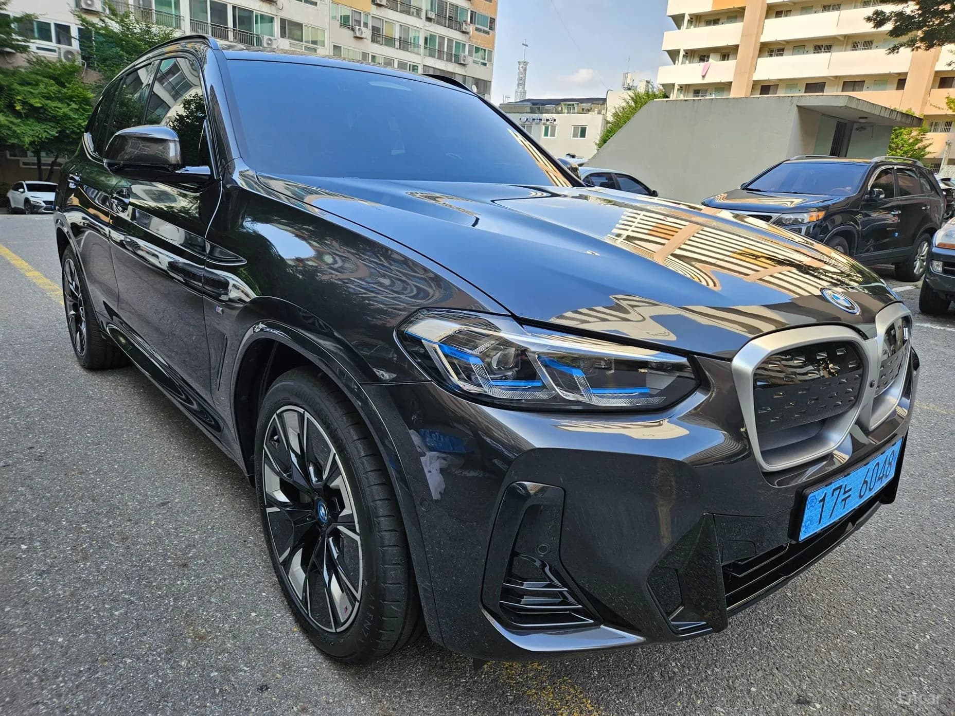 iX3
