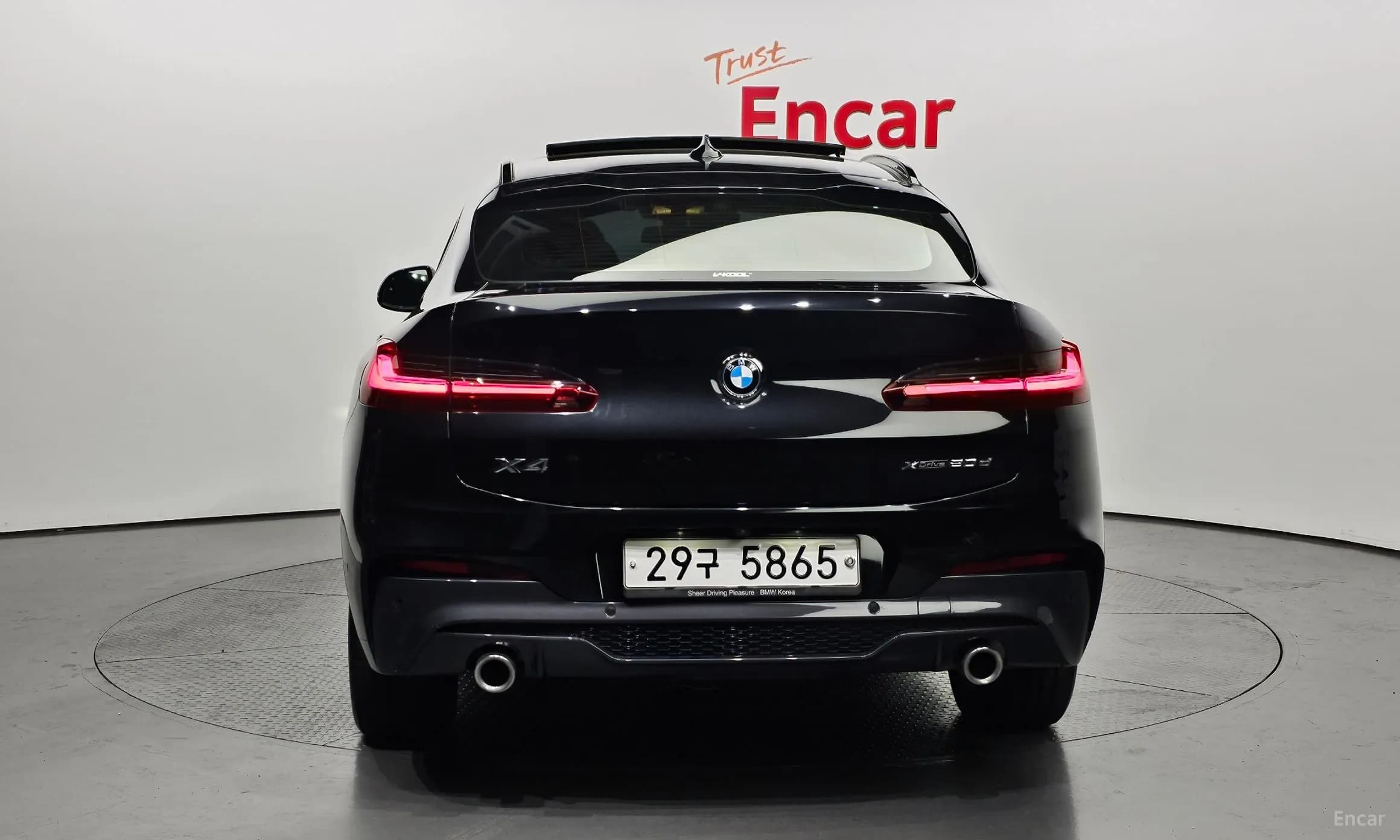 X4 (G02)