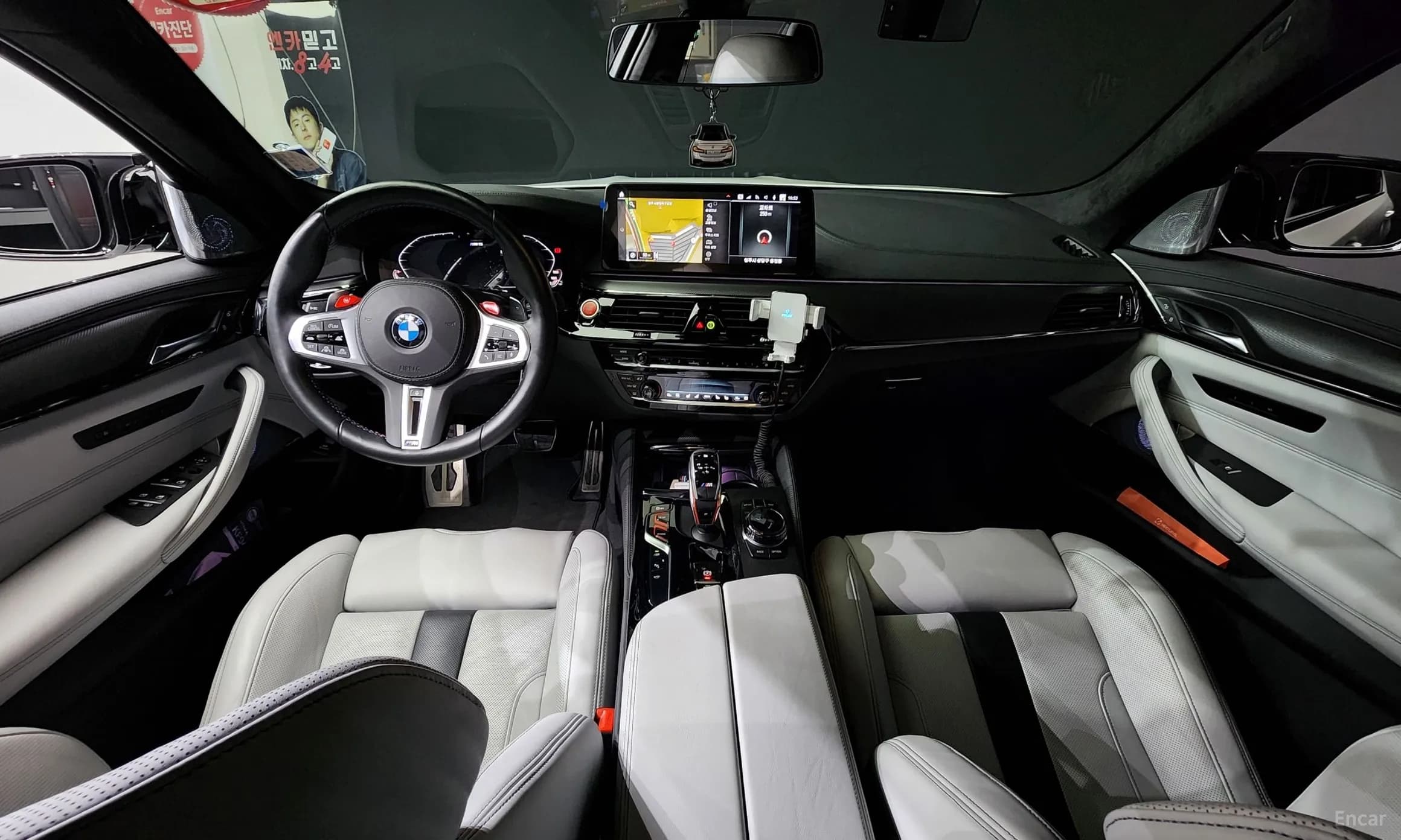 M5 (F90)