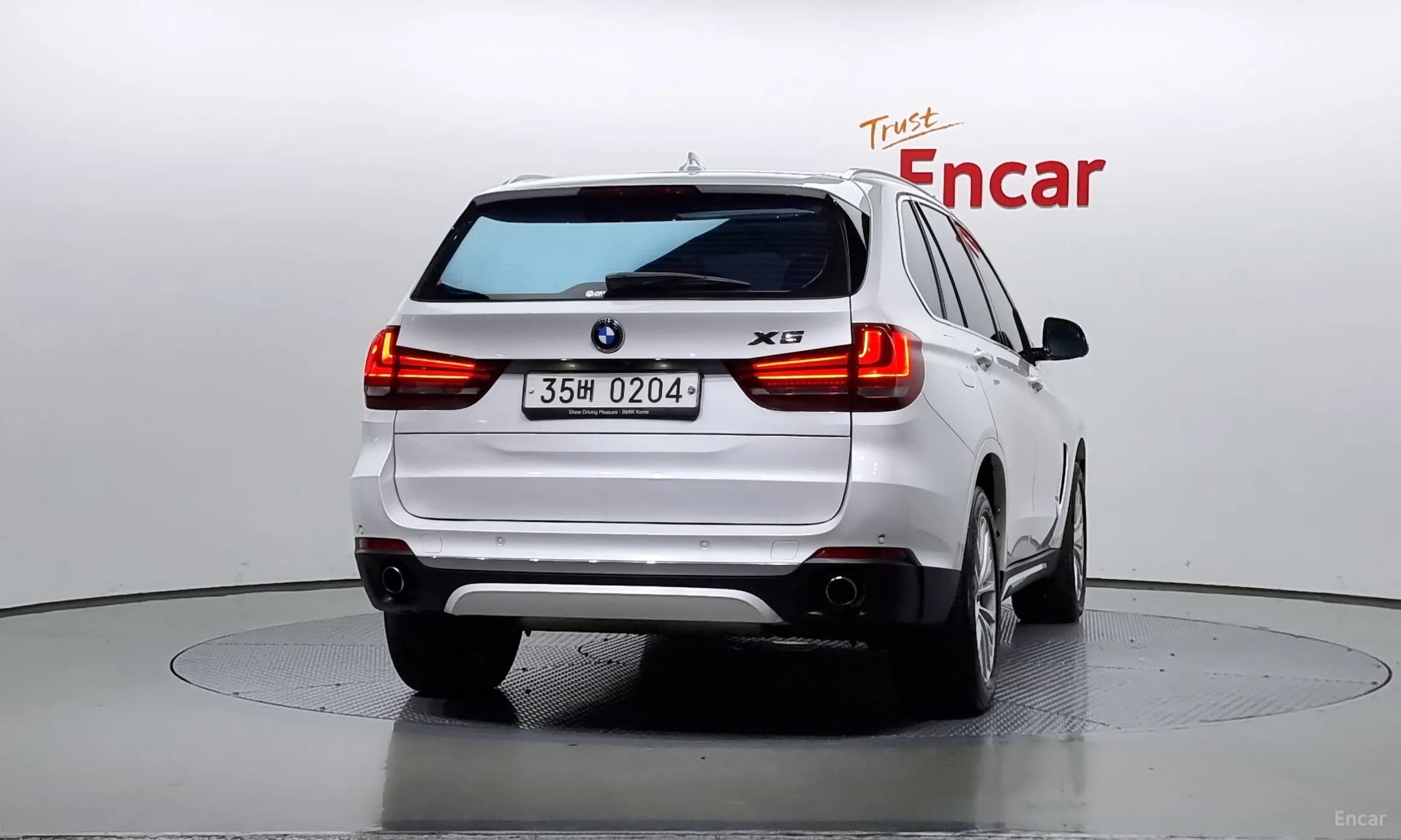 X5 (F15)