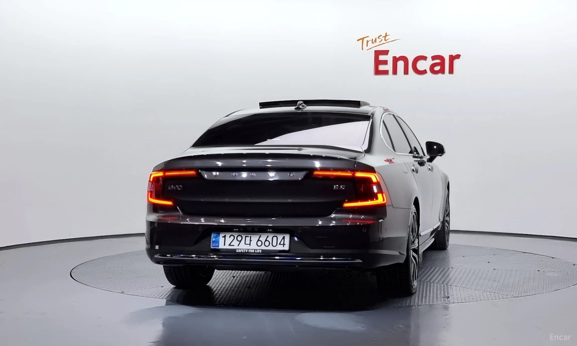 S90