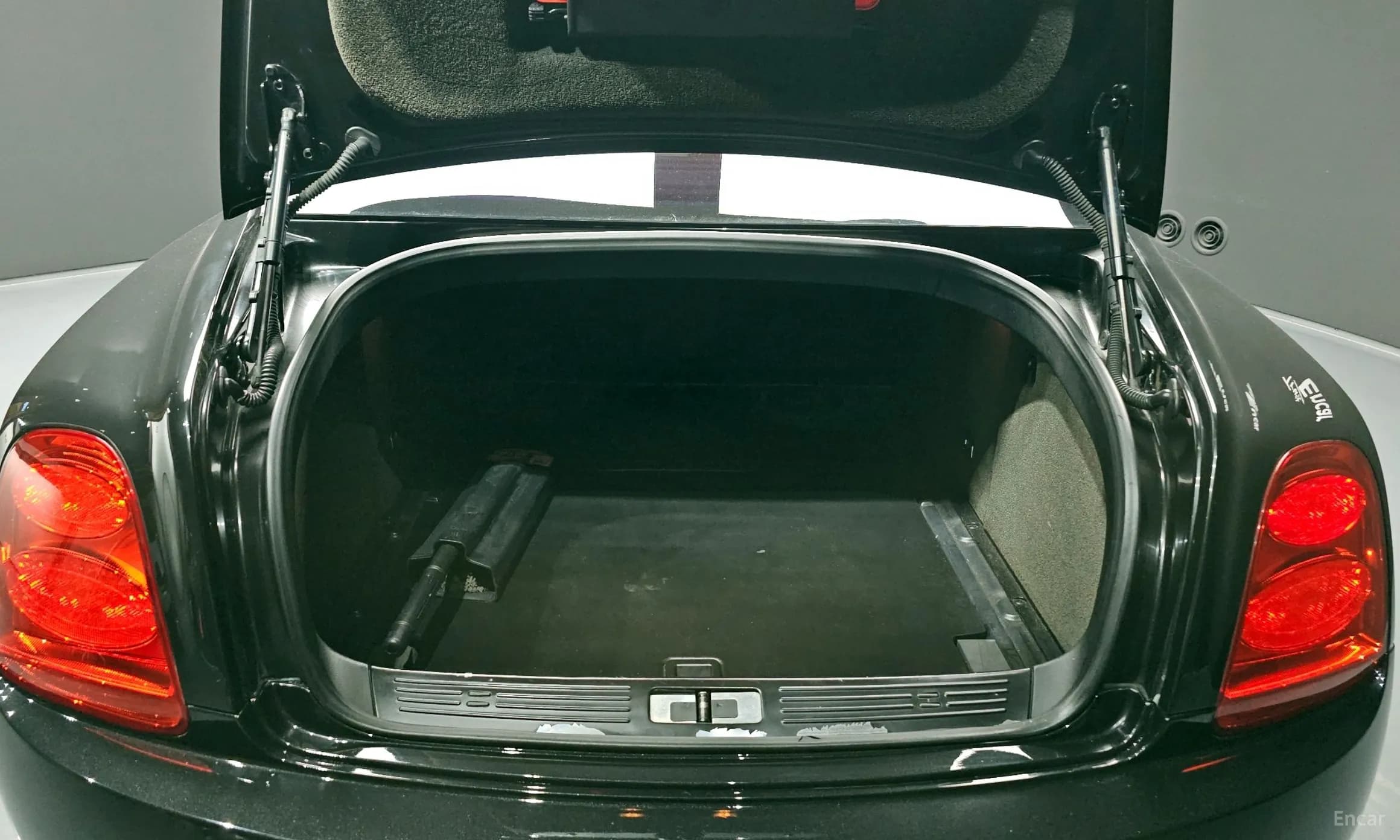 Flying Spur Gen 1