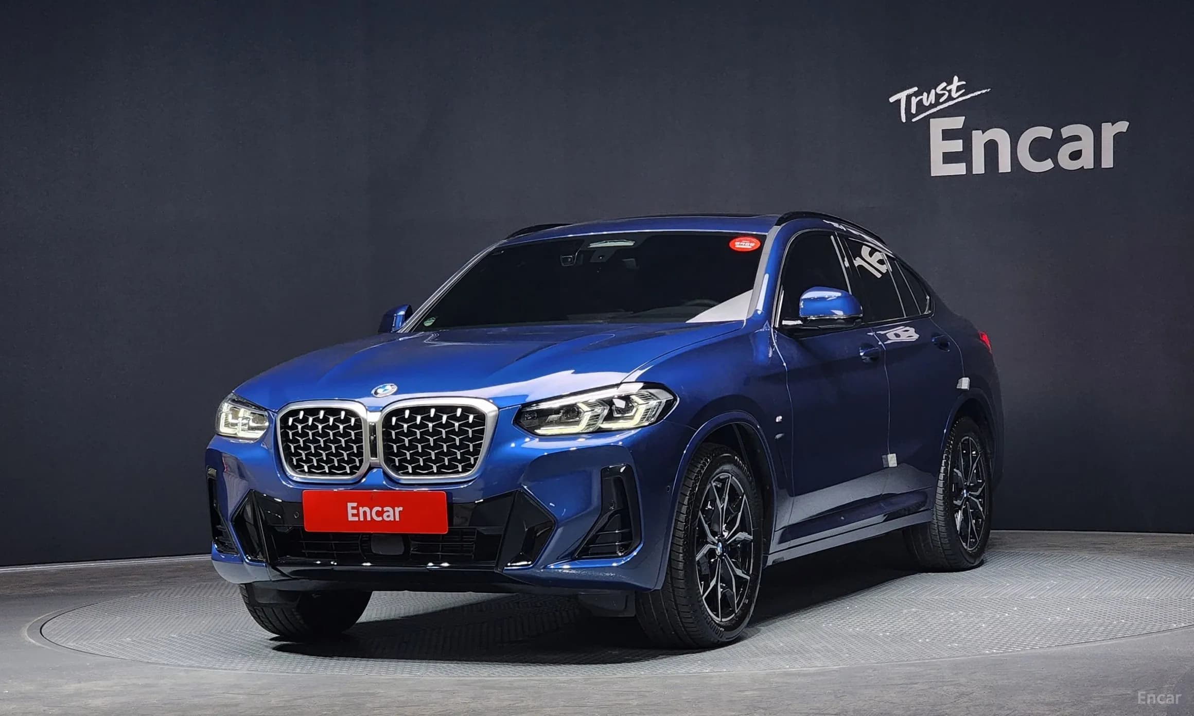 X4 (G02)