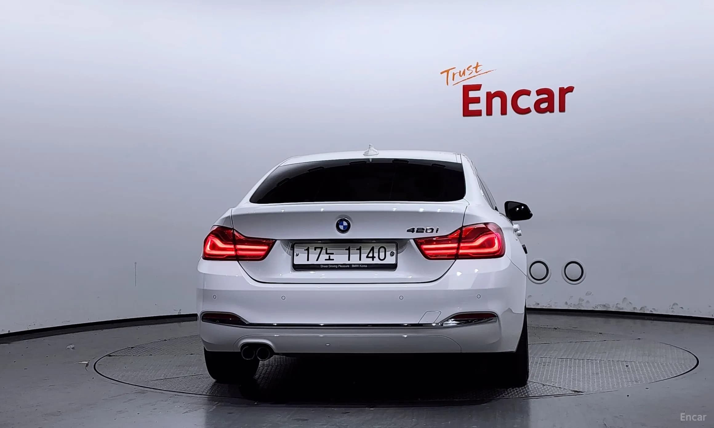 Series 4 (F32)