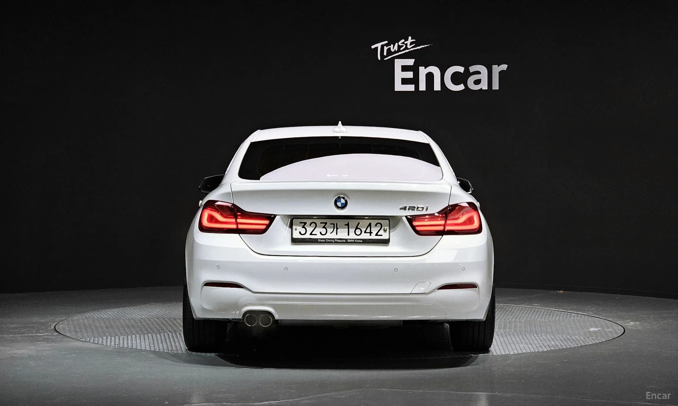 Series 4 (F32)