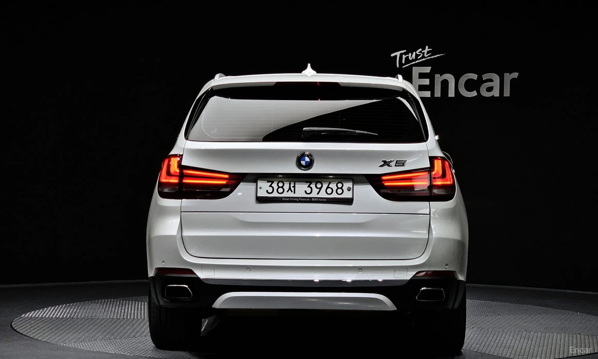 X5 (F15)