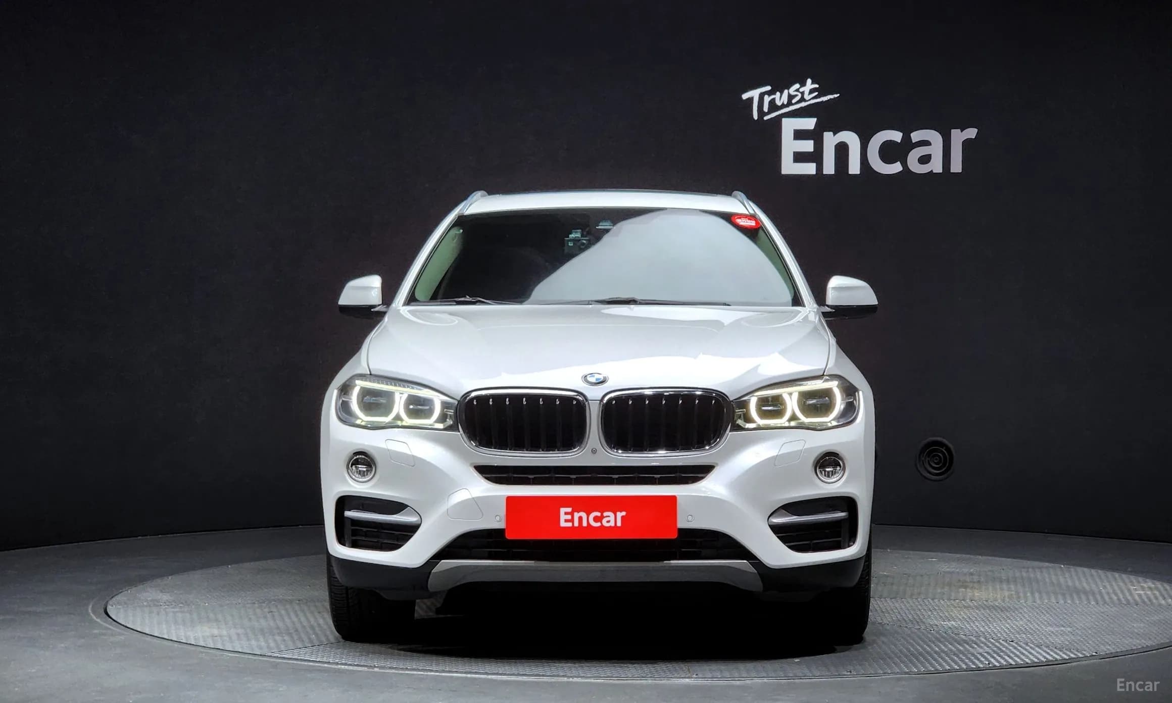 X6 (F16)