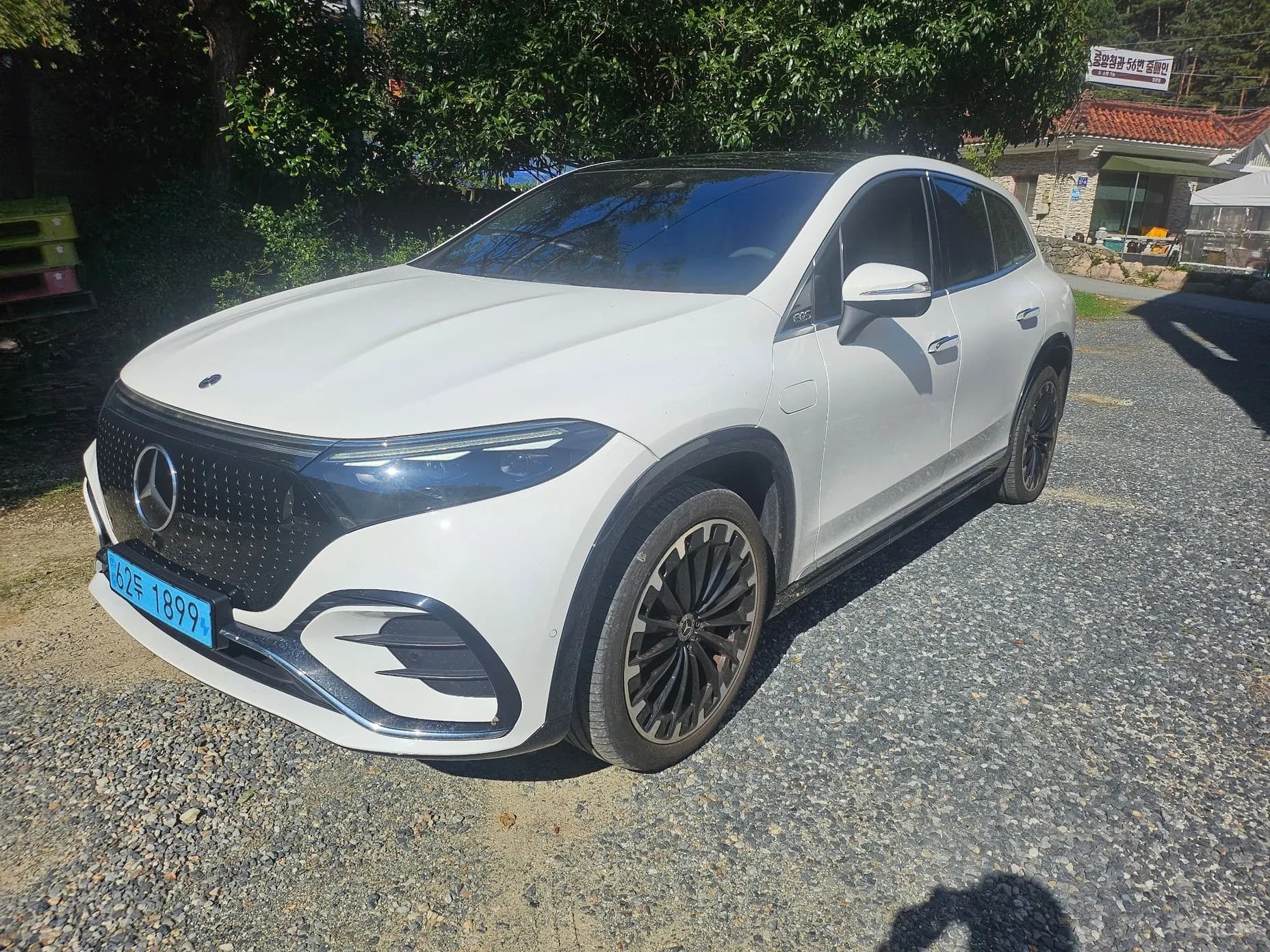 EQS SUV X296