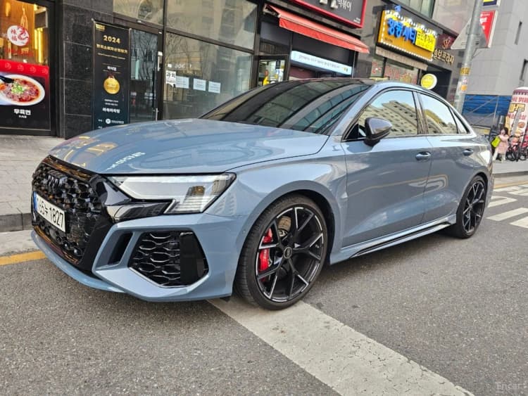 RS3 (8Y)