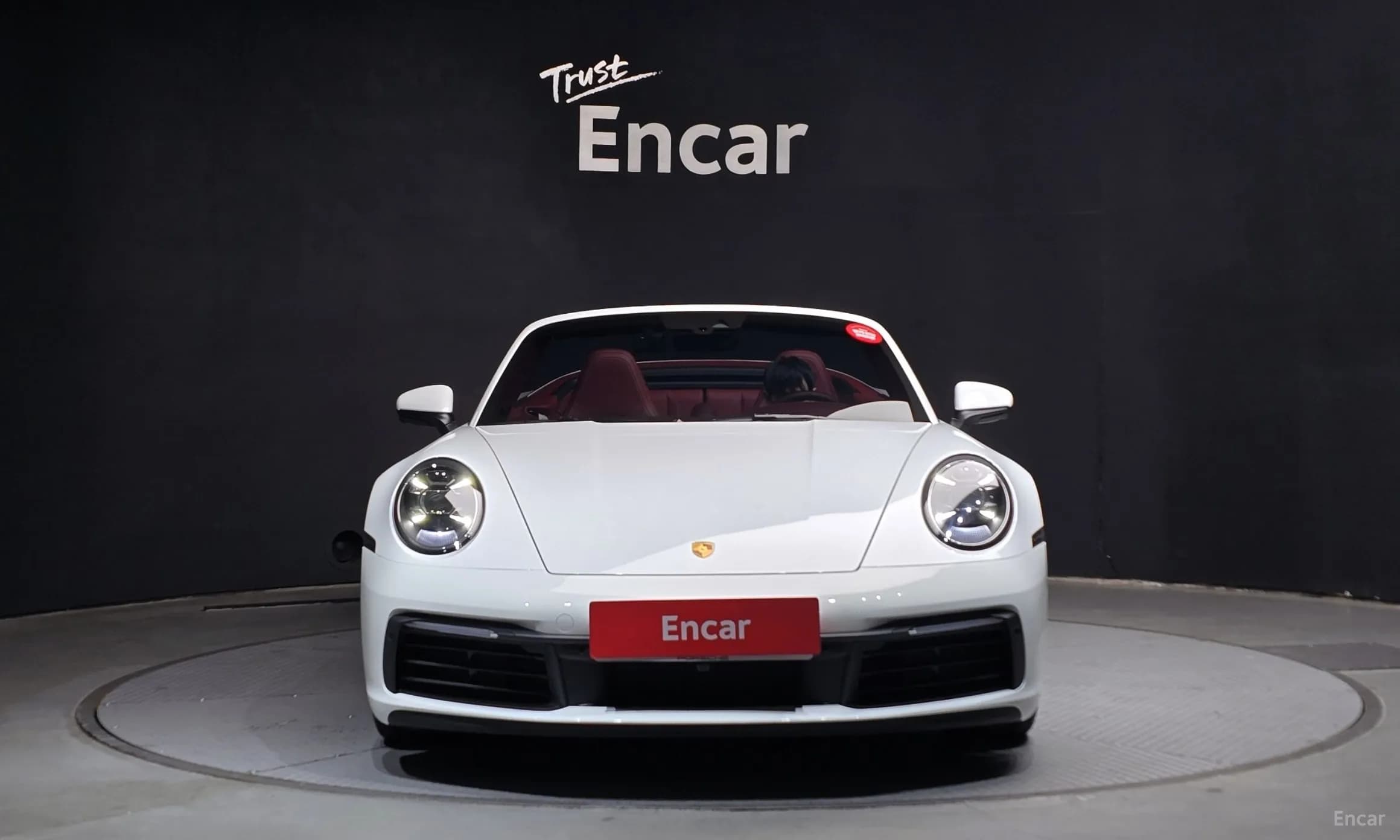 911 (992)