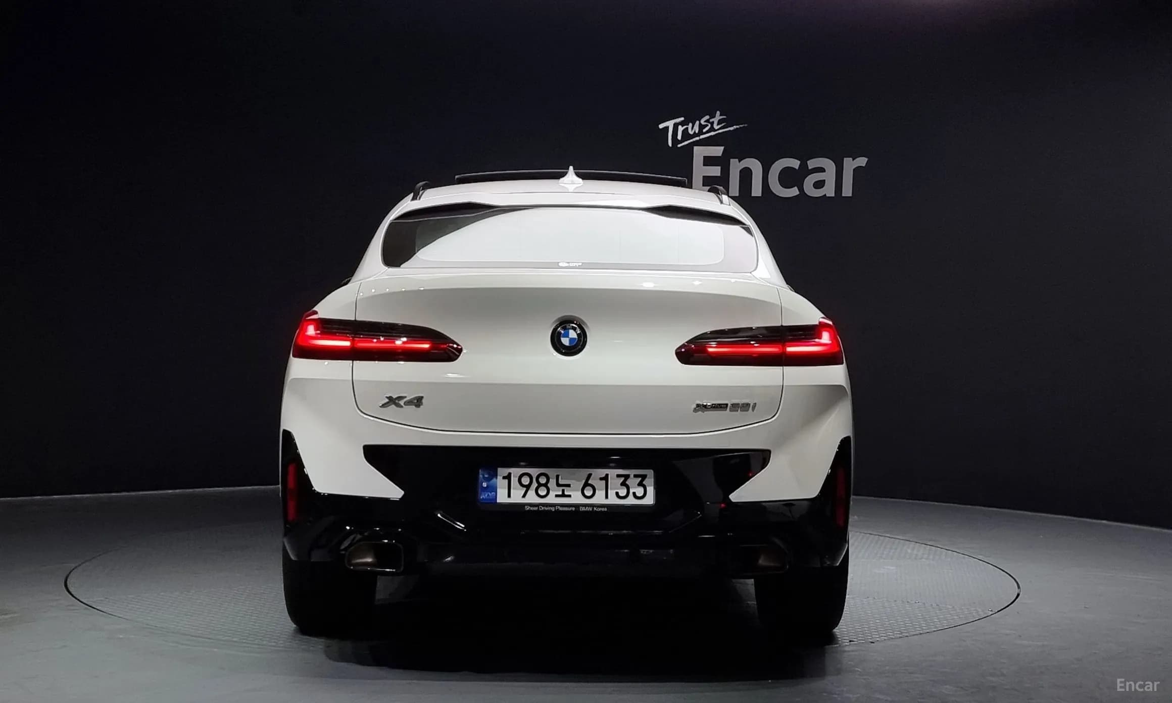 X4 (G02)