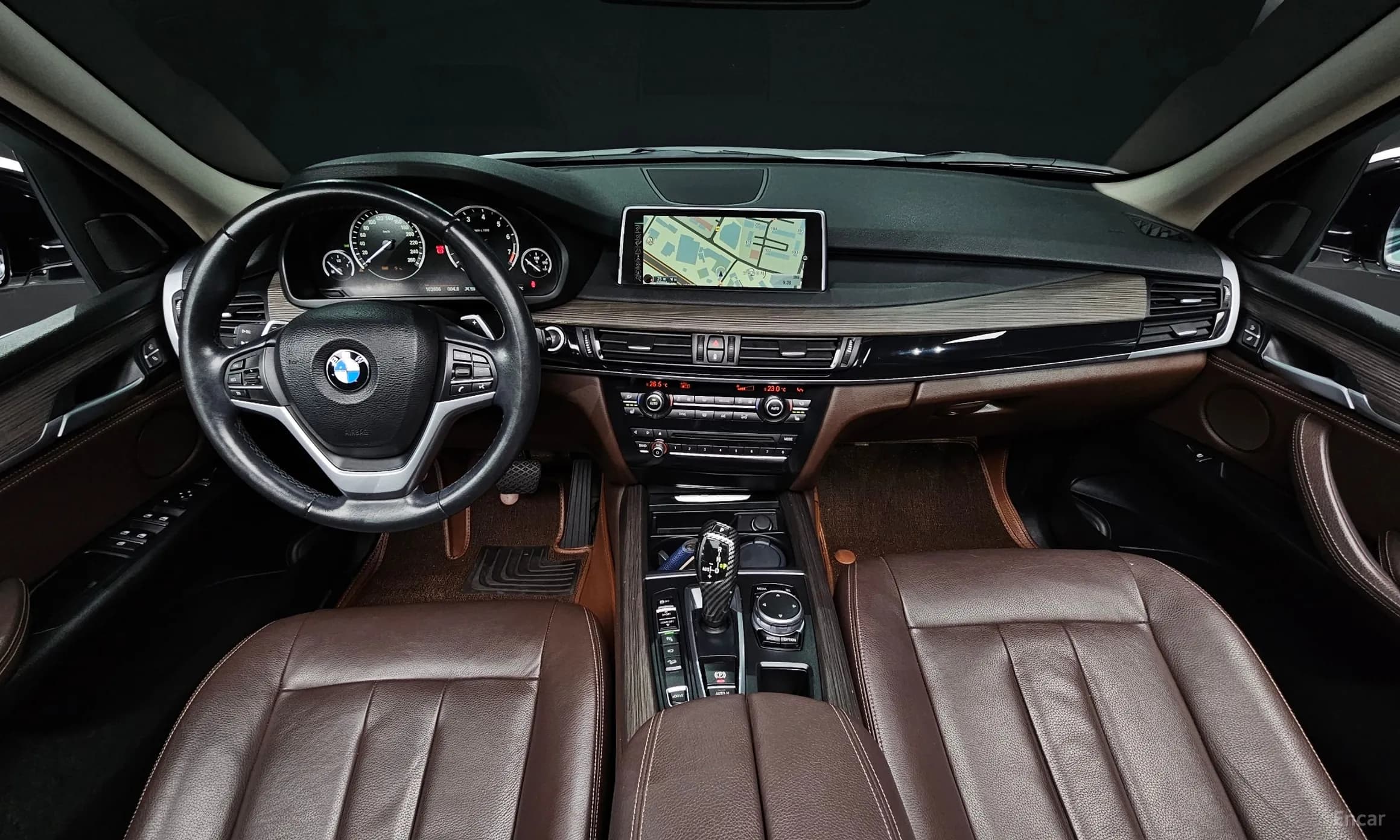 X5 (F15)