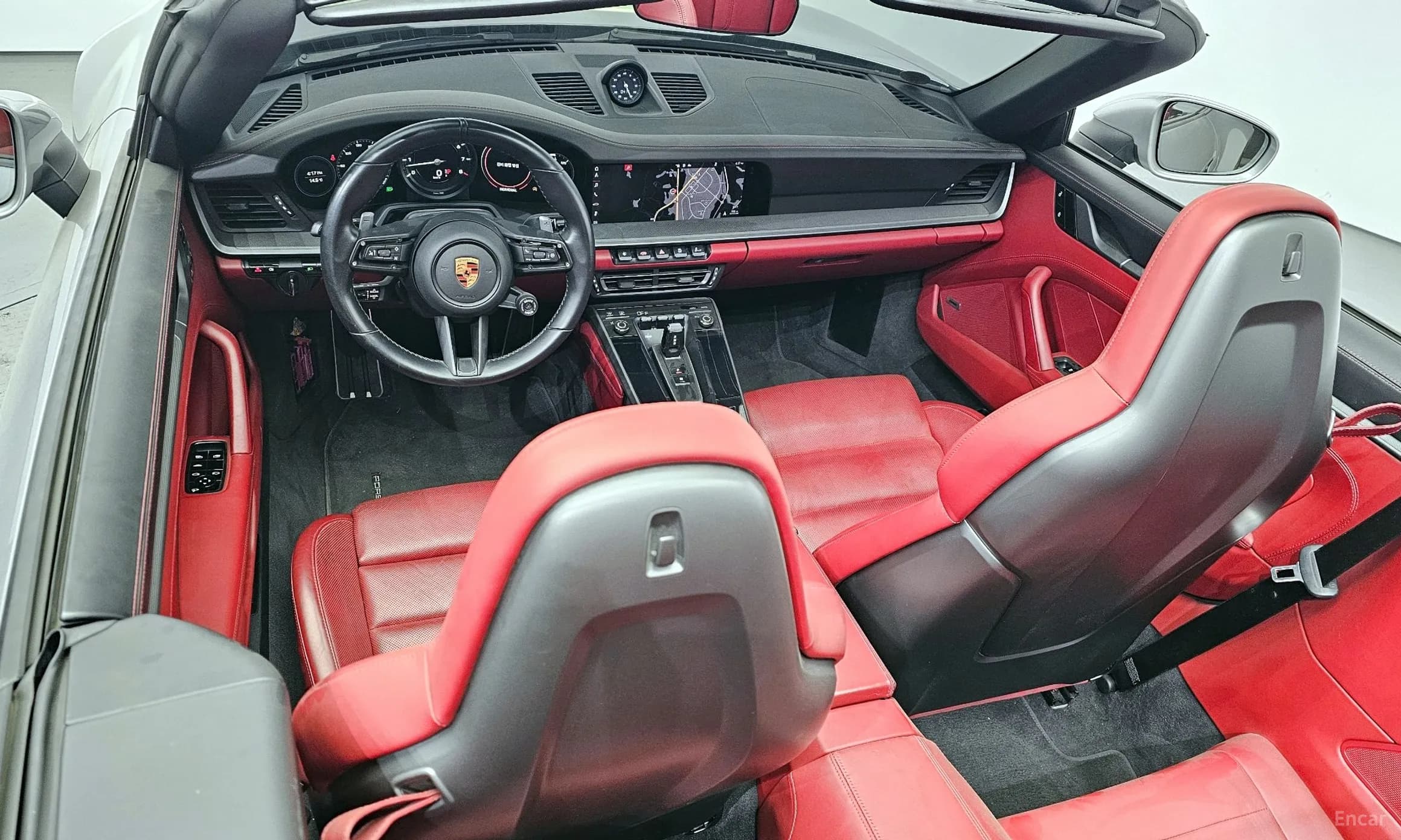 911 (992)