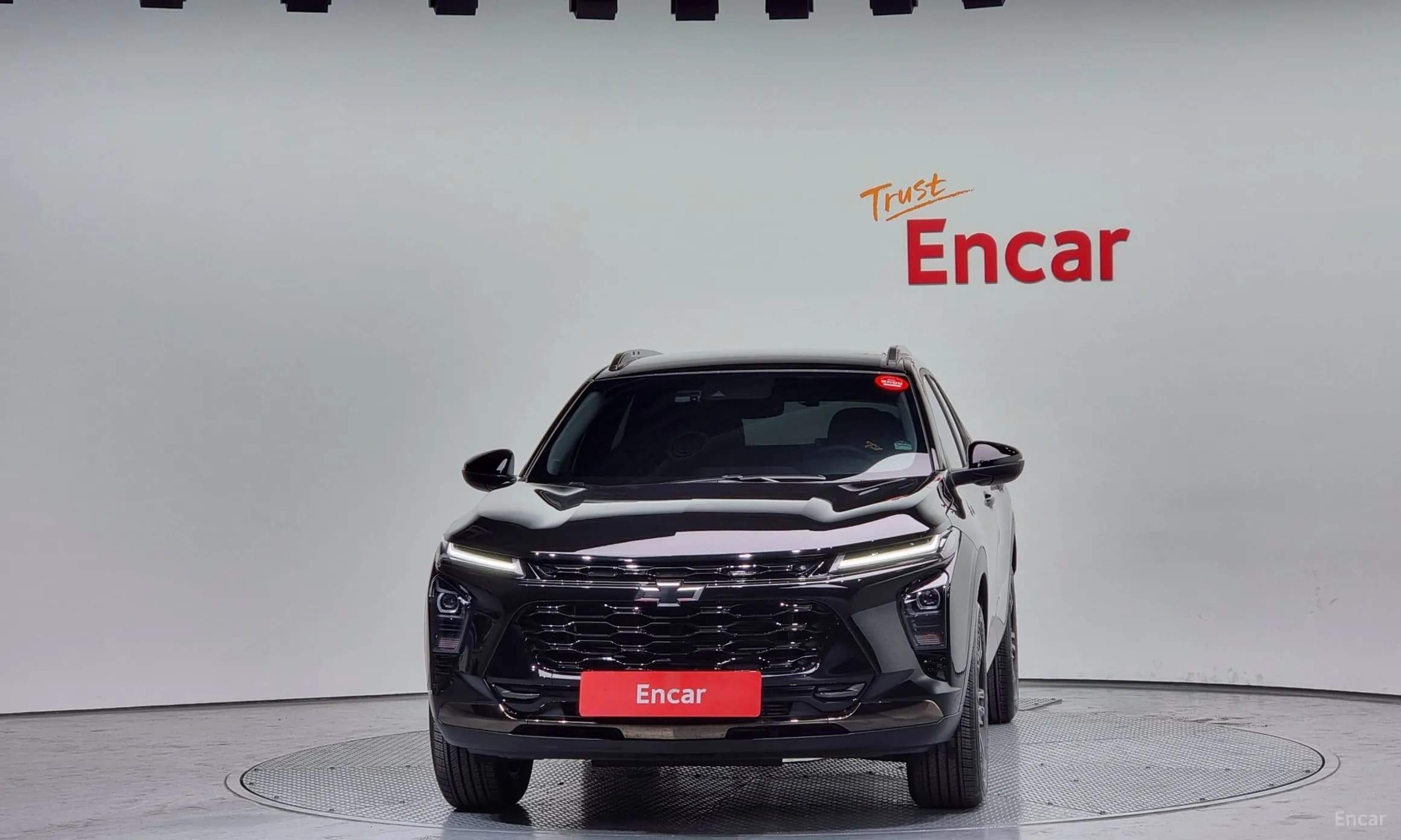 Trax Crossover