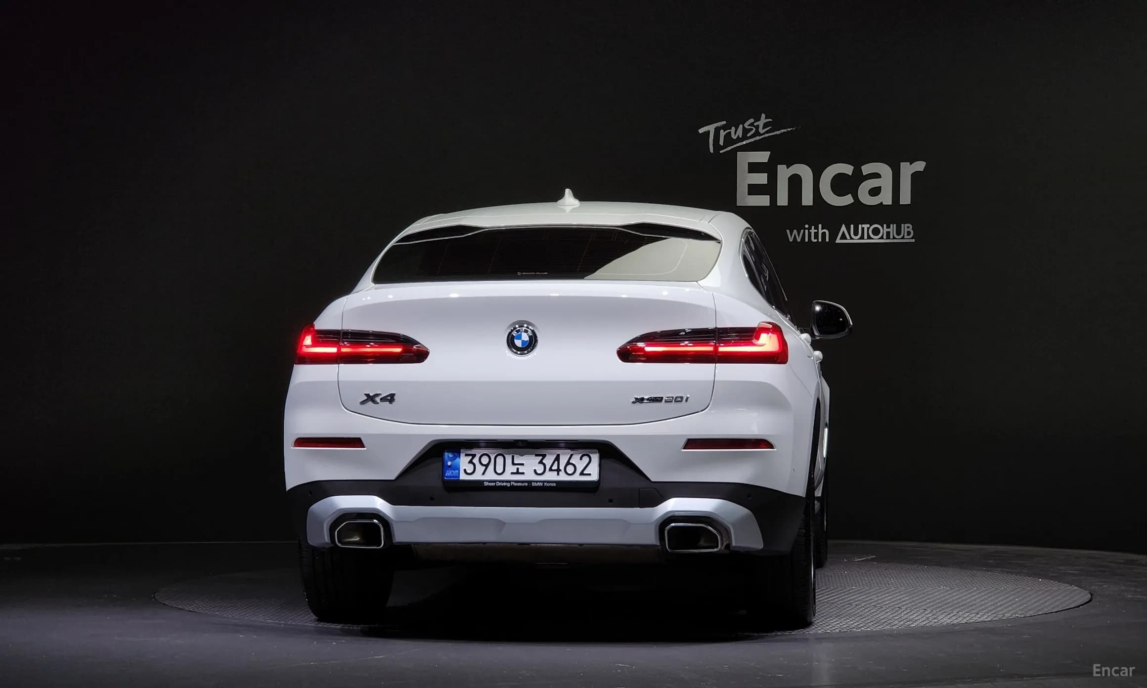 X4 (G02)