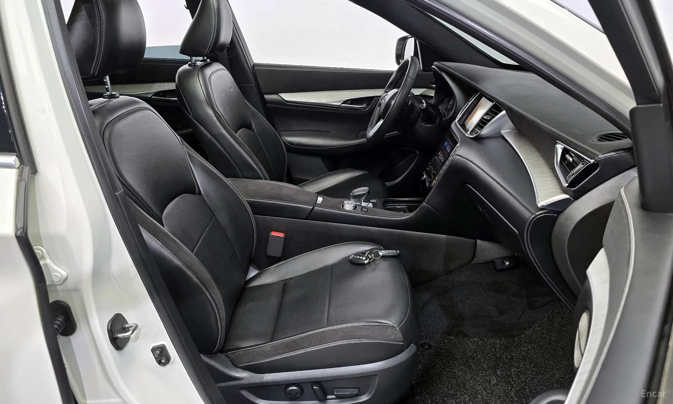 QX50 (P71A)