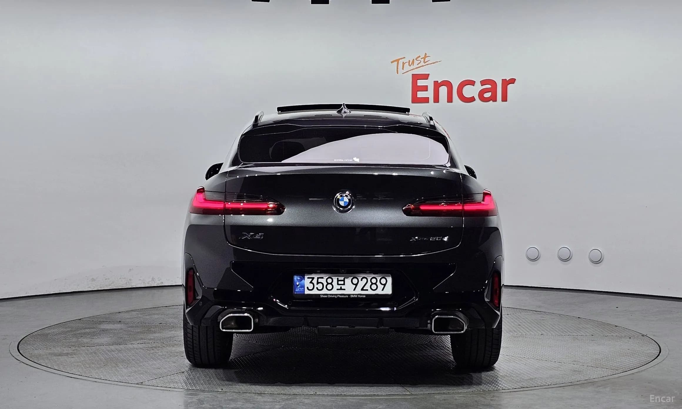 X4 (G02)