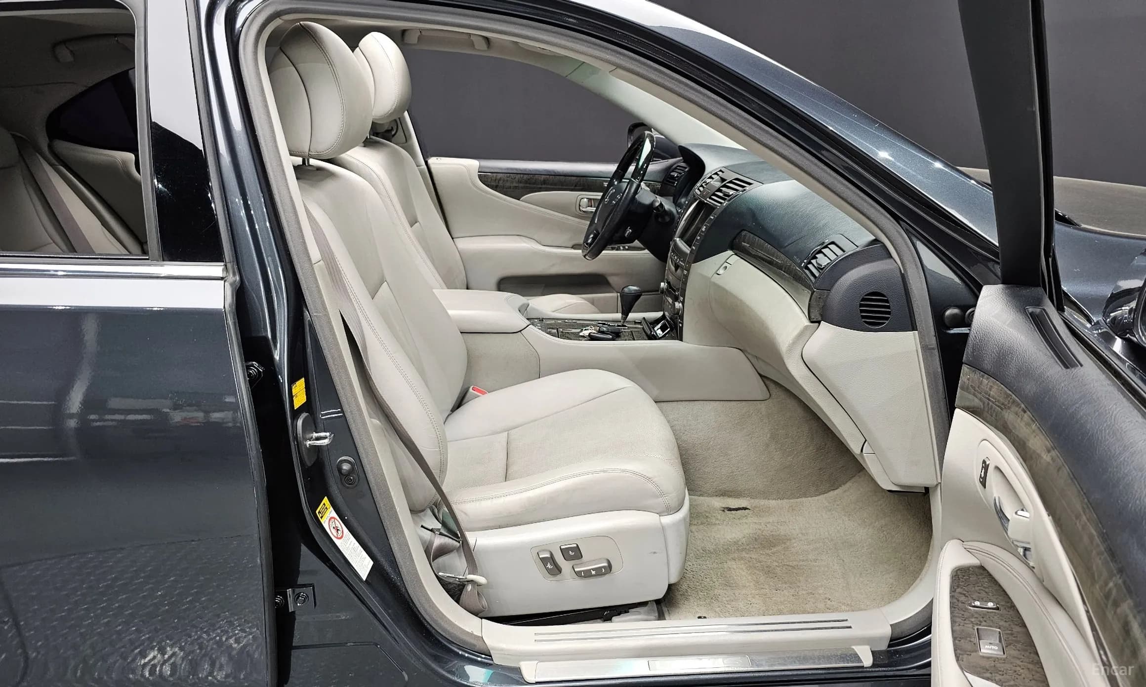 LS460
