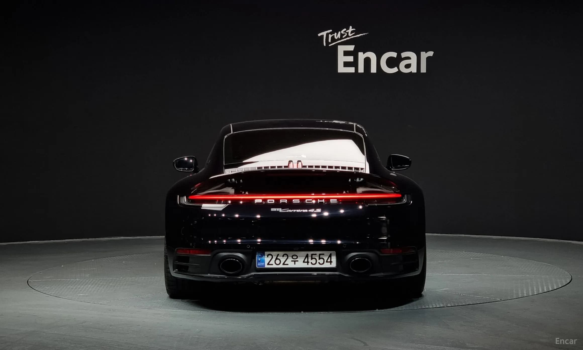 911 (992)