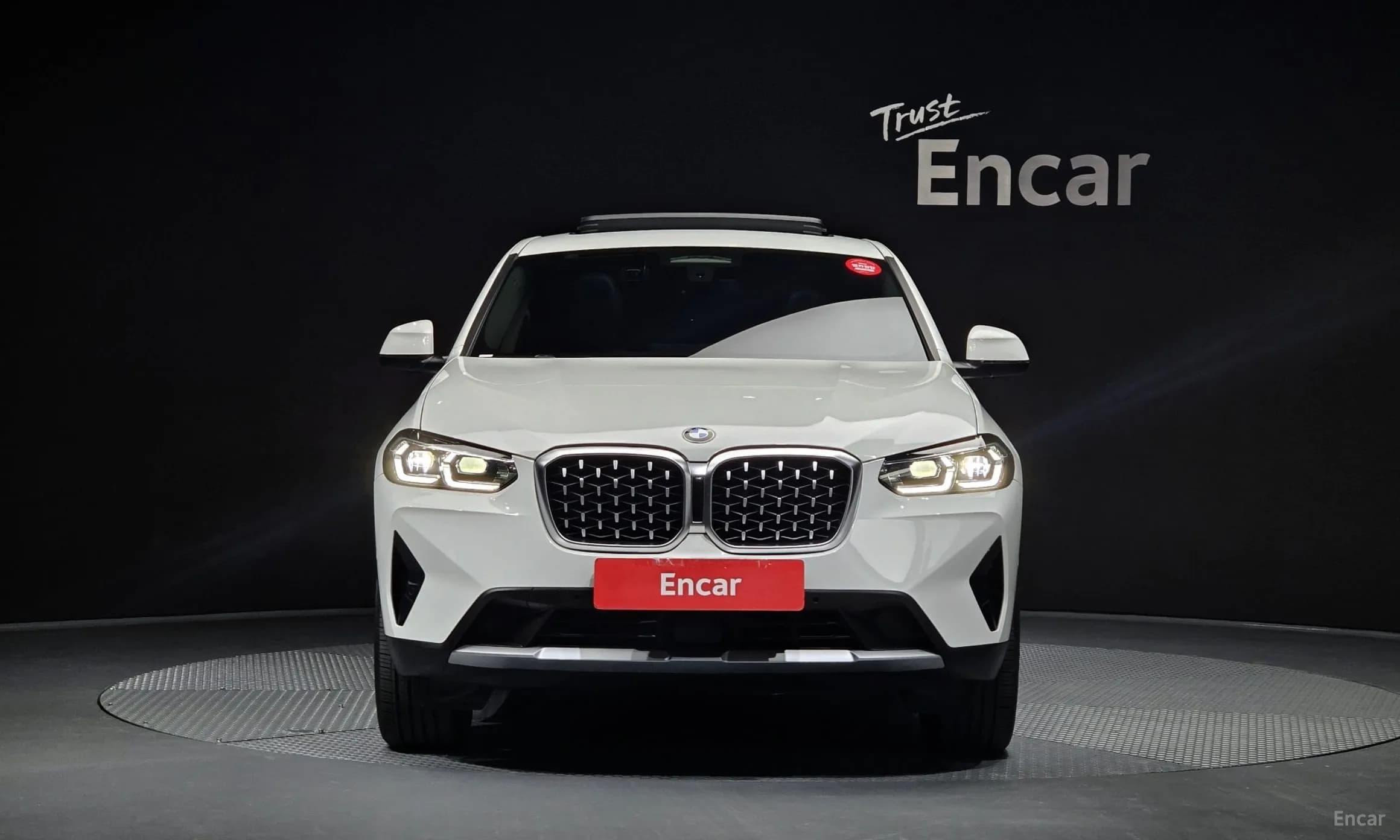X4 (G02)