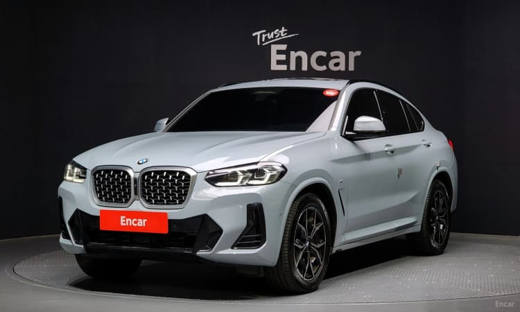 X4 (G02)