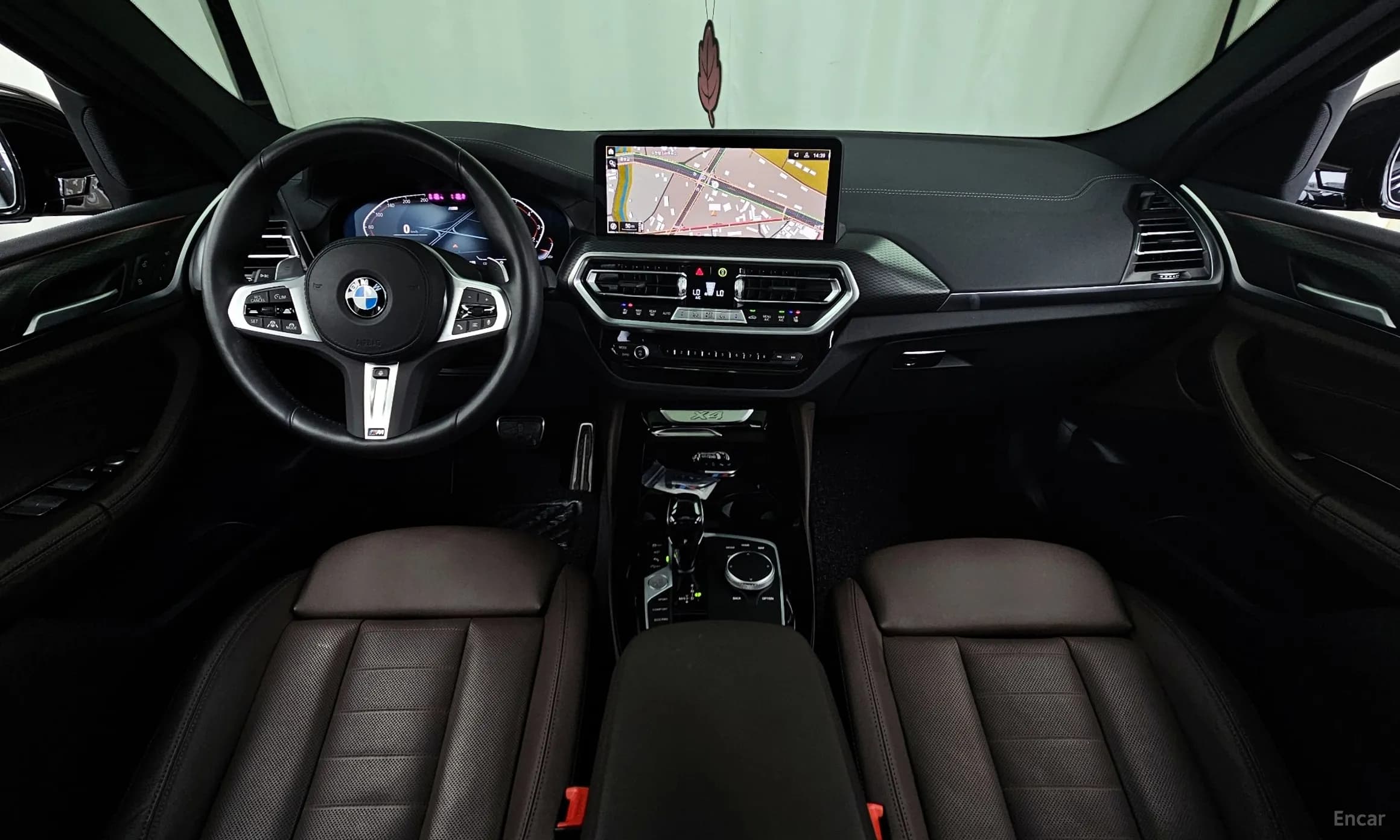 X4 (G02)