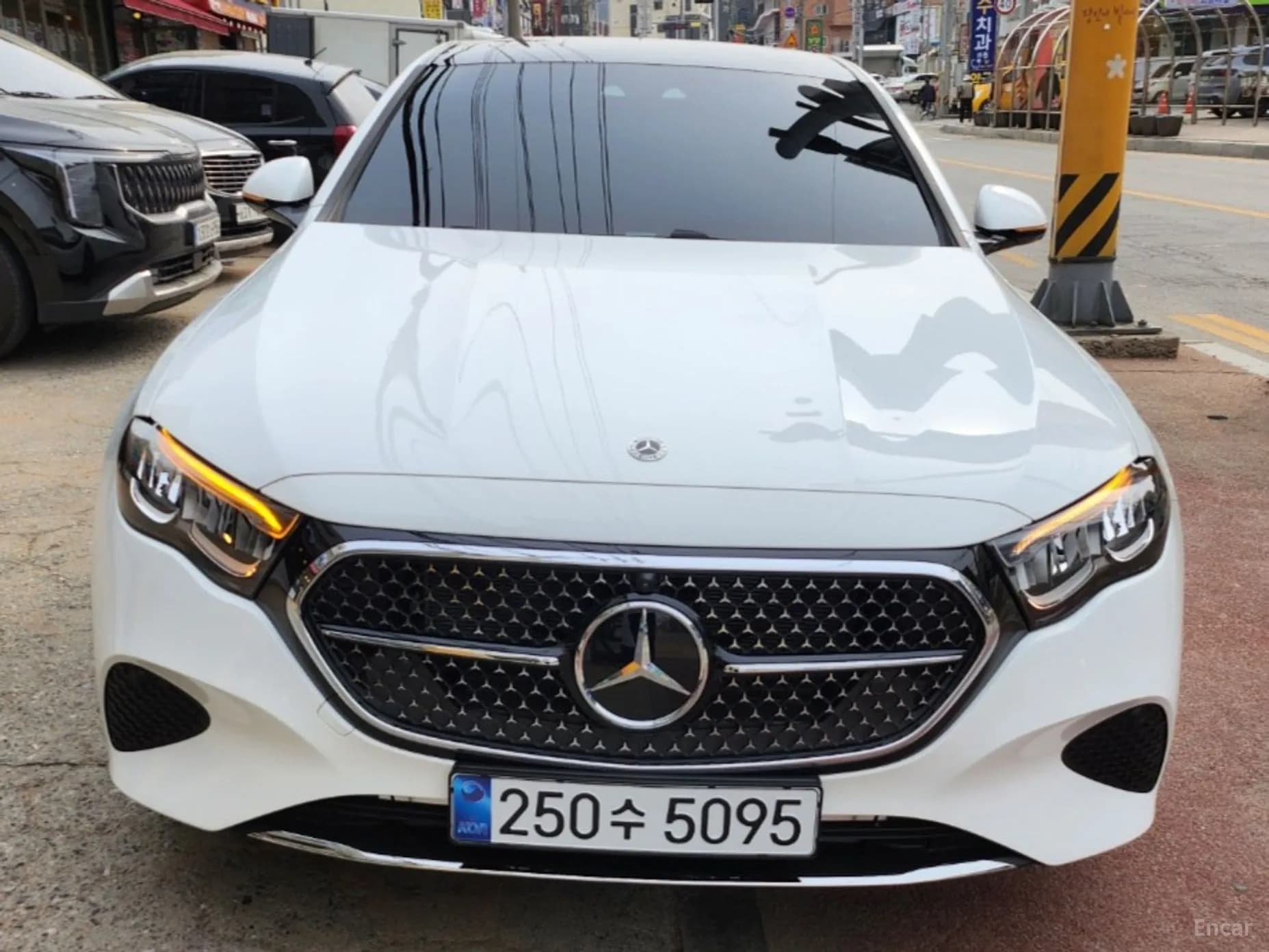 E-Class W214