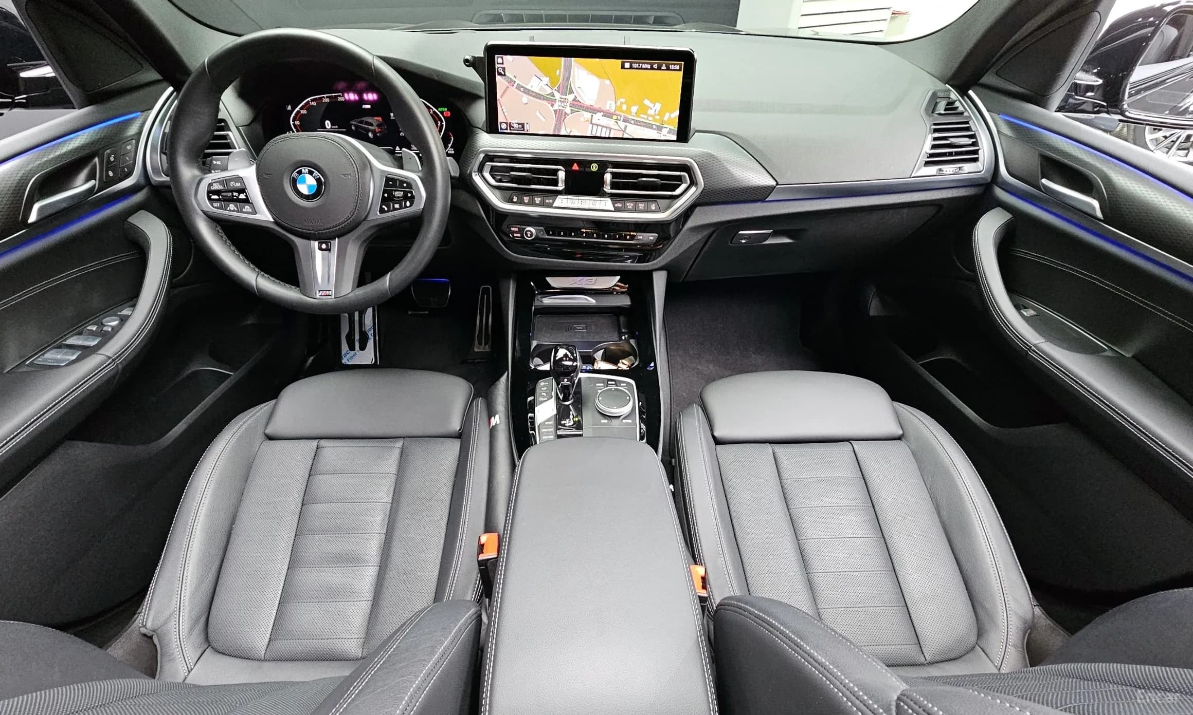 X3 (G01)